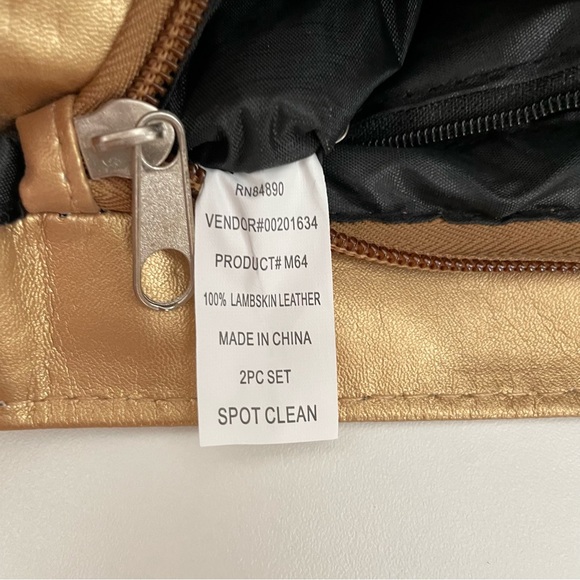 NWOT 100% Lamb Leather - Gold and Silver Metallic Quilt Style Shoulder Bag - Picture 9 of 10